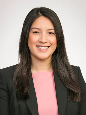 300x400_Portraits-Admin-Fellow-Jennifer-Nguyen-Sutherland